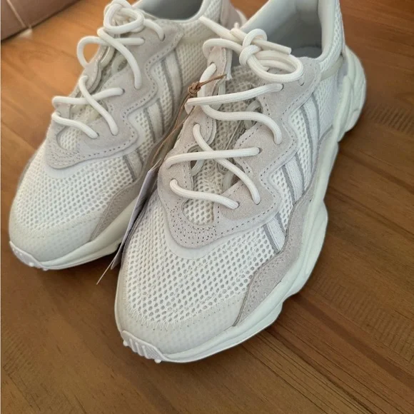 Adidas originals Ozweego shoes - Picture 9 of 12